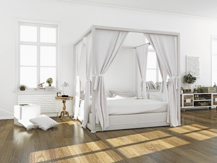 Schlafzimmer mit Himmelbett